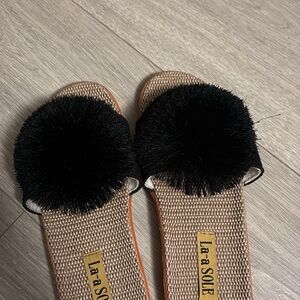 La-La SOLE Black Pom Slide Sandals